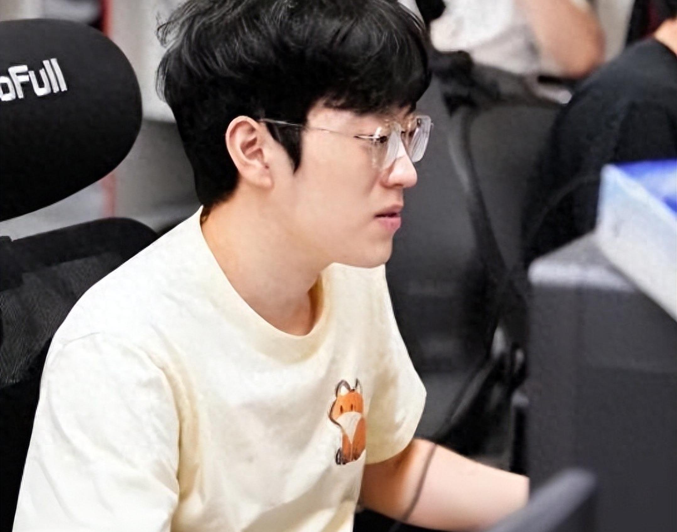 篮网不断突破！，Scout连续三场比赛得分超过败北观众掌声雷动的简单介绍-ayx