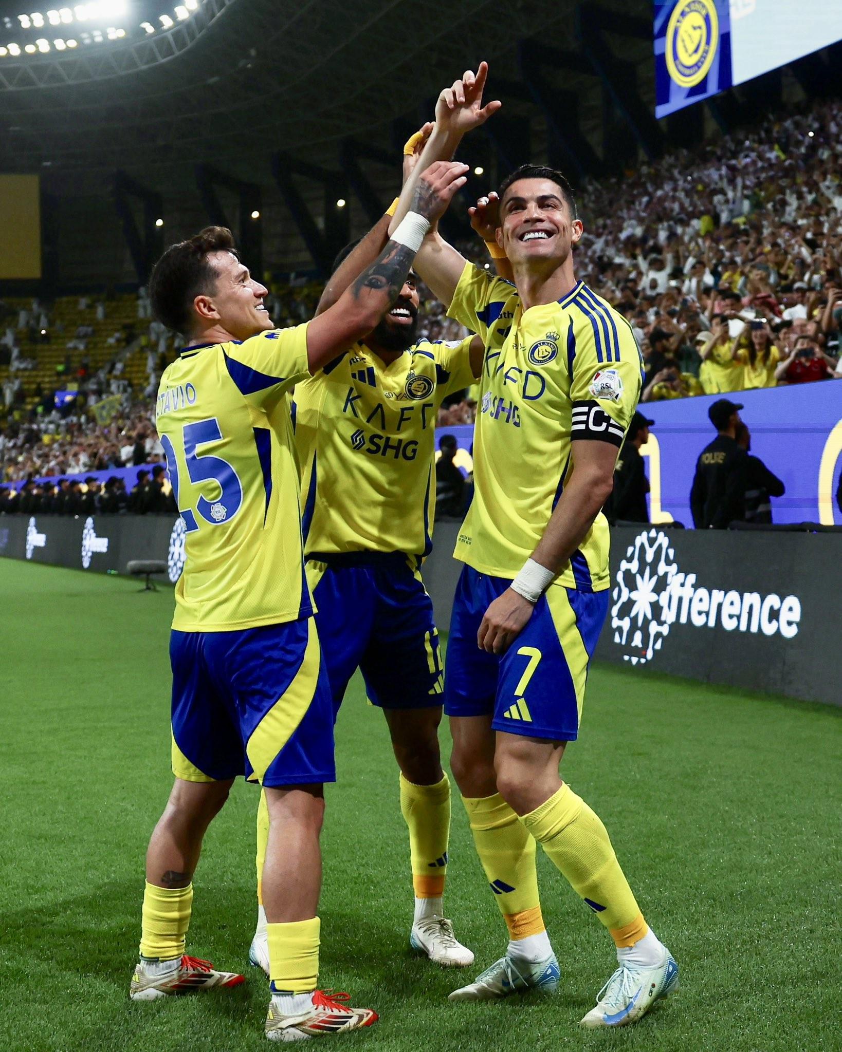 关于夺冠引发热议！，C罗在TES比赛中比赛局势复杂再创辉煌时刻的信息-爱游戏